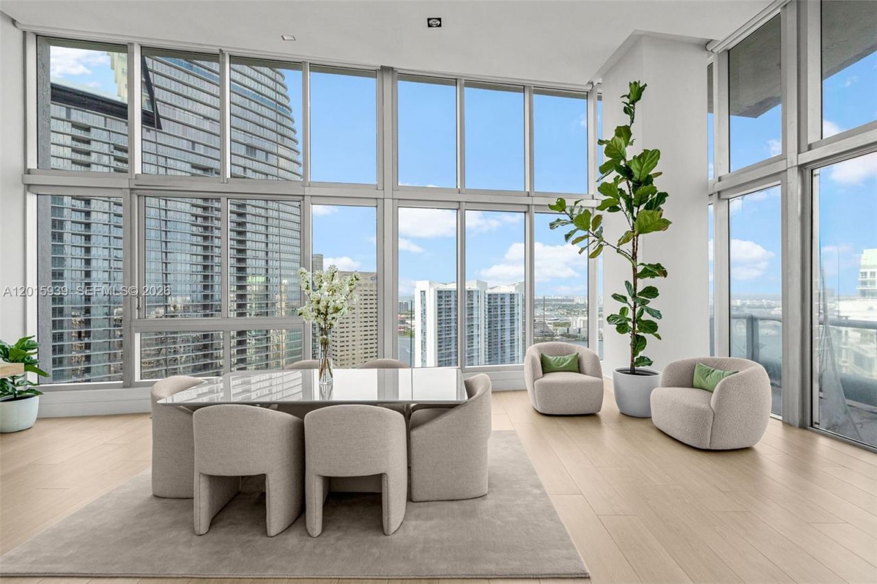 465 Brickell Ave, Unit 4101, Miami, FL 33131 Photo
