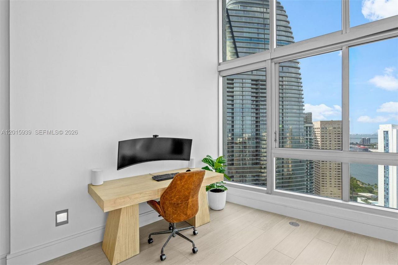 465 Brickell Ave, Unit 4101, Miami, FL 33131 Photo