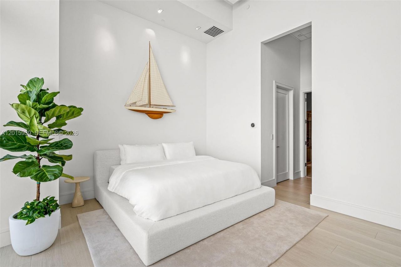 465 Brickell Ave, Unit 4101, Miami, FL 33131 Photo
