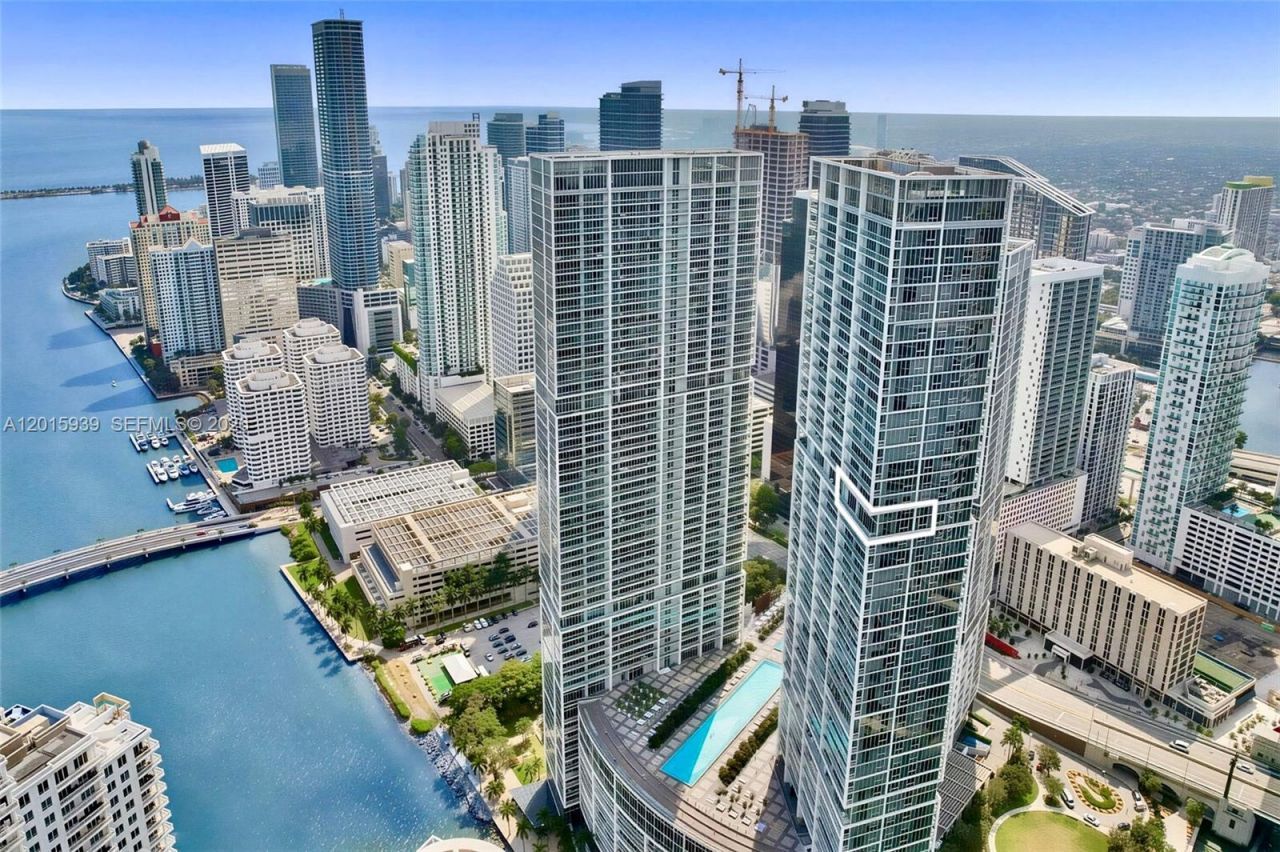 465 Brickell Ave, Unit 4101, Miami, FL 33131 Photo