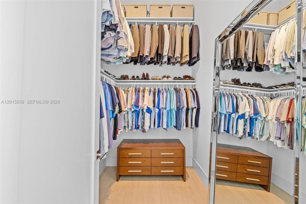 465 Brickell Ave, Unit 4101, Miami, FL 33131 Photo
