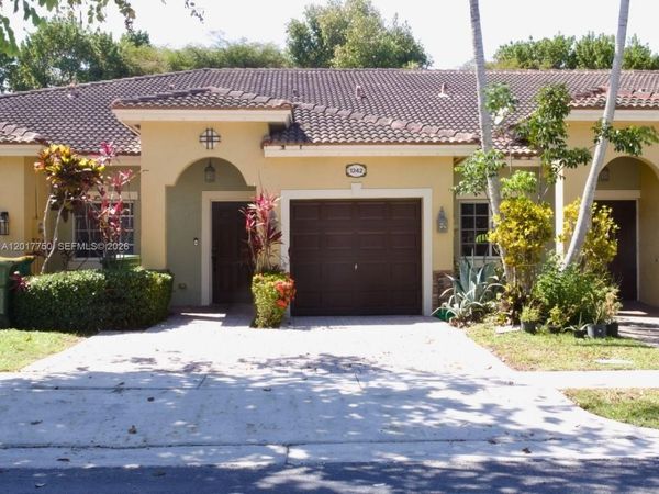 1242 NE 32nd Ave, Homestead, FL 33033