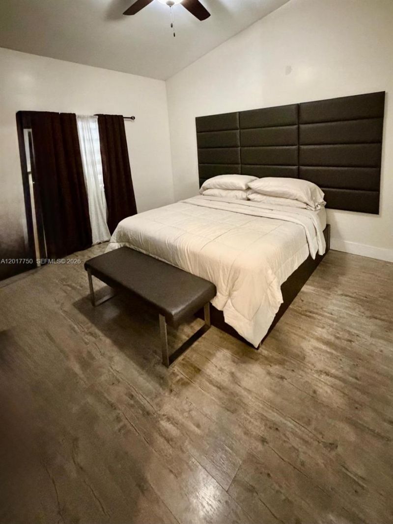 1242 NE 32nd Ave, Homestead, FL 33033 Photo