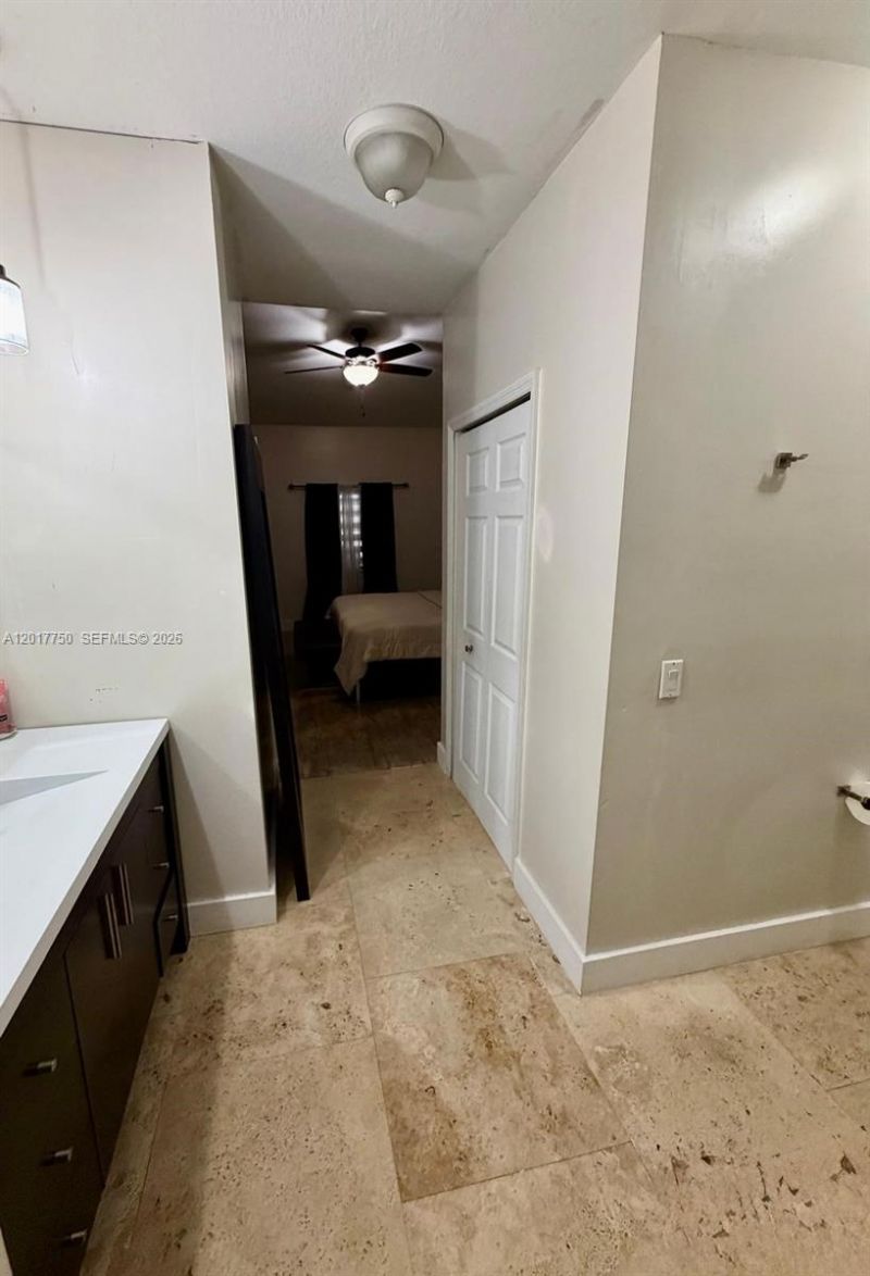 1242 NE 32nd Ave, Homestead, FL 33033 Photo