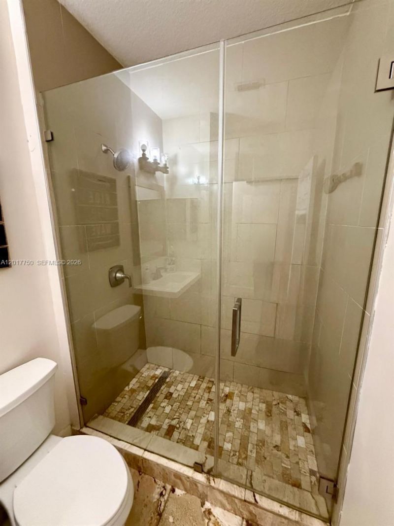 1242 NE 32nd Ave, Homestead, FL 33033 Photo