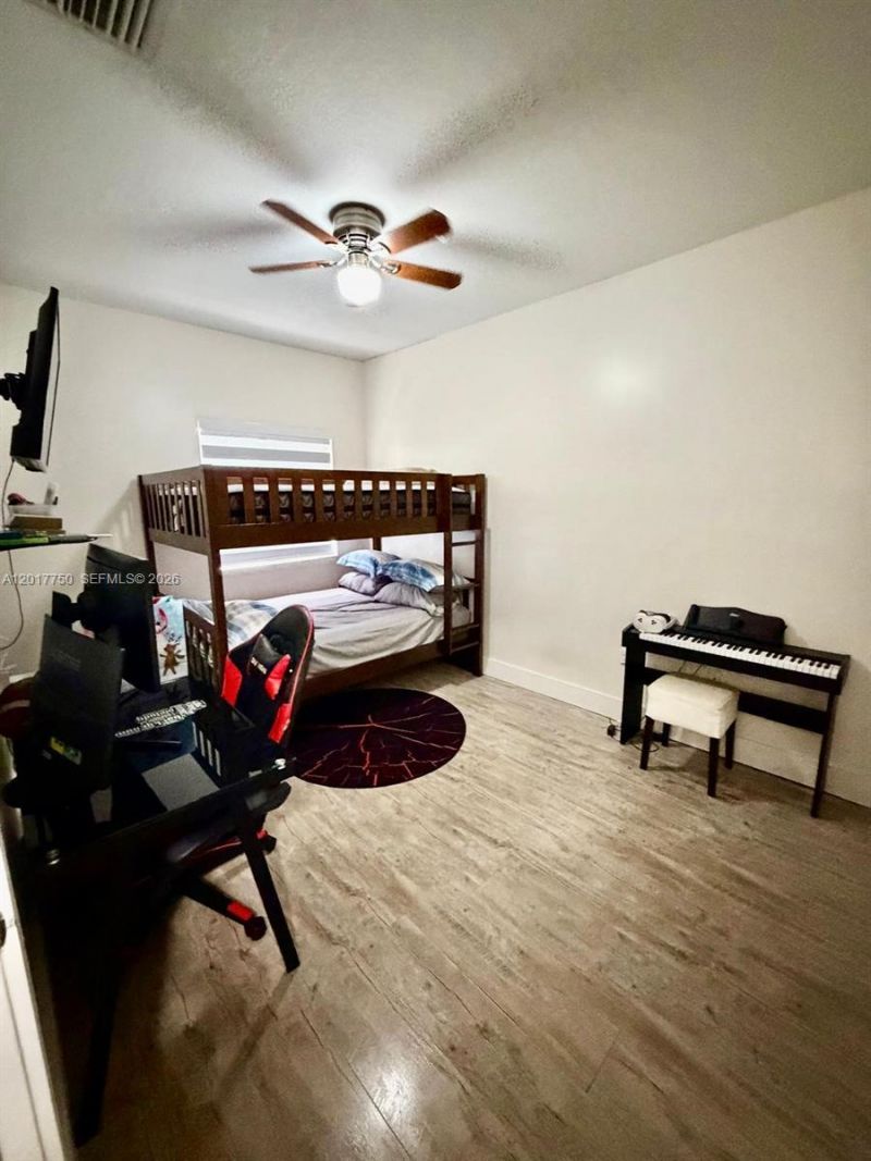 1242 NE 32nd Ave, Homestead, FL 33033 Photo
