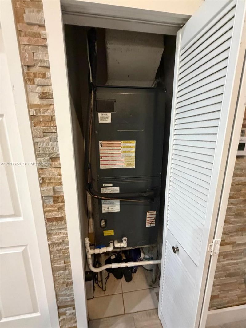 1242 NE 32nd Ave, Homestead, FL 33033 Photo