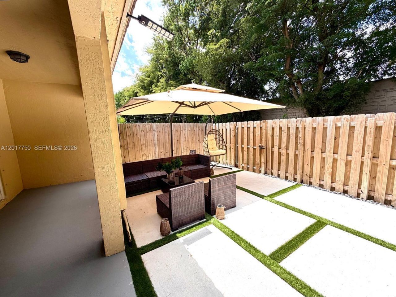 1242 NE 32nd Ave, Homestead, FL 33033 Photo