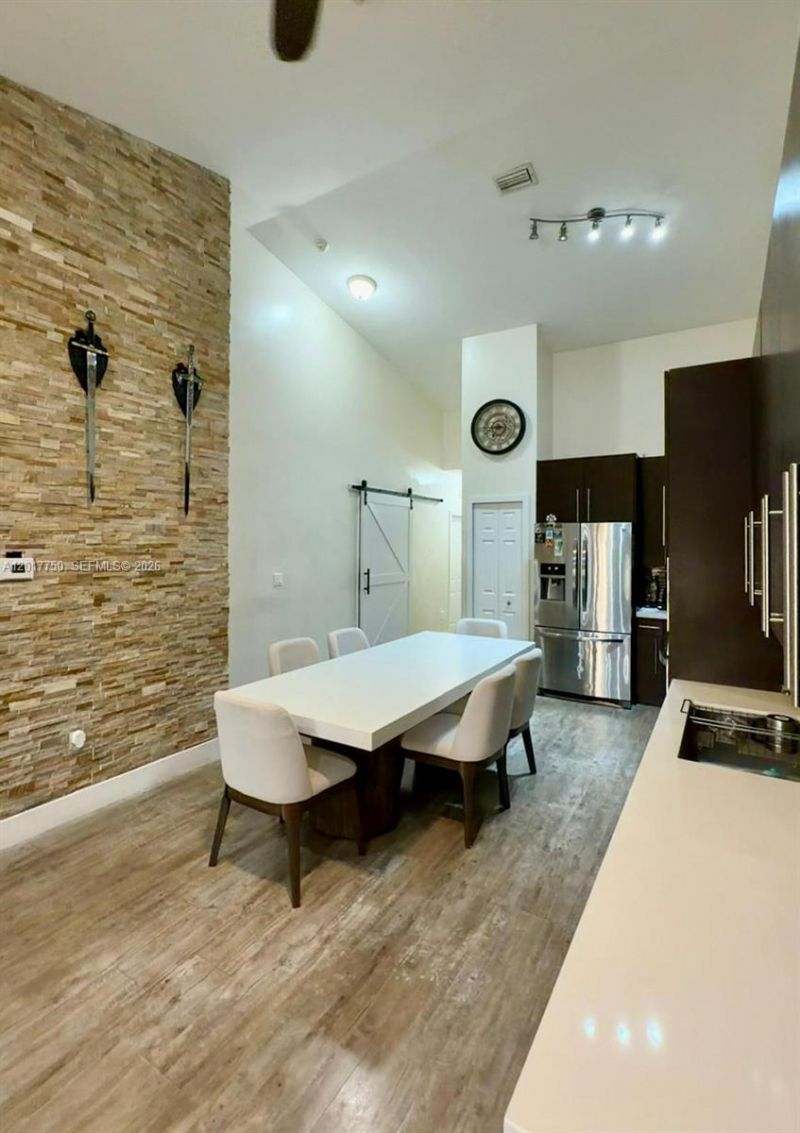 1242 NE 32nd Ave, Homestead, FL 33033 Photo