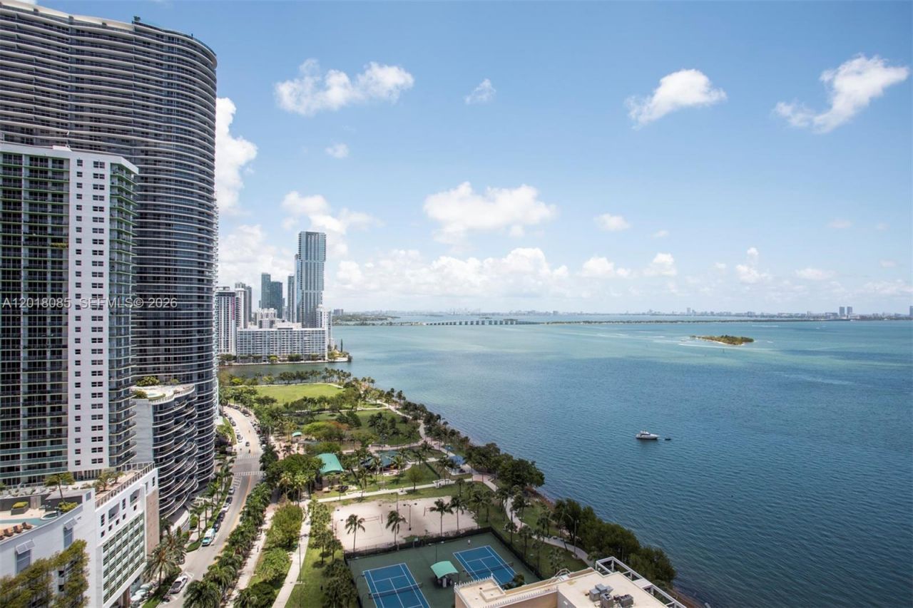 1717 NE Bayshore Dr , Unit A-2736, Miami, FL 33132 Photo
