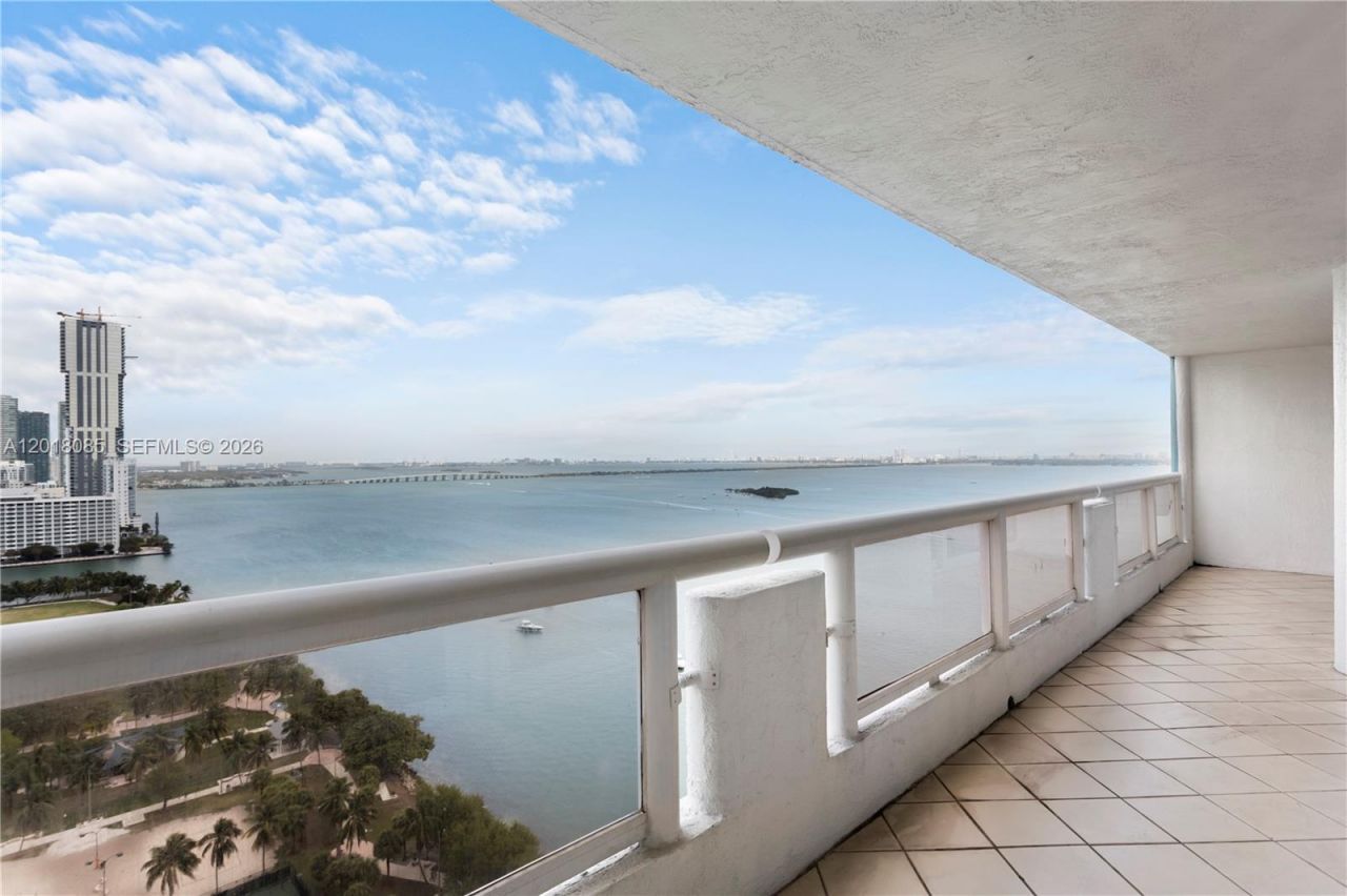 1717 NE Bayshore Dr , Unit A-2736, Miami, FL 33132 Photo