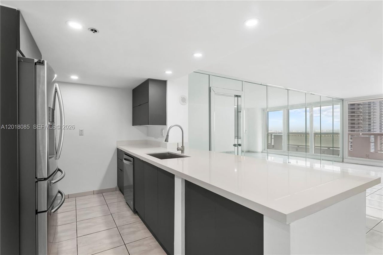 1717 NE Bayshore Dr , Unit A-2736, Miami, FL 33132 Photo