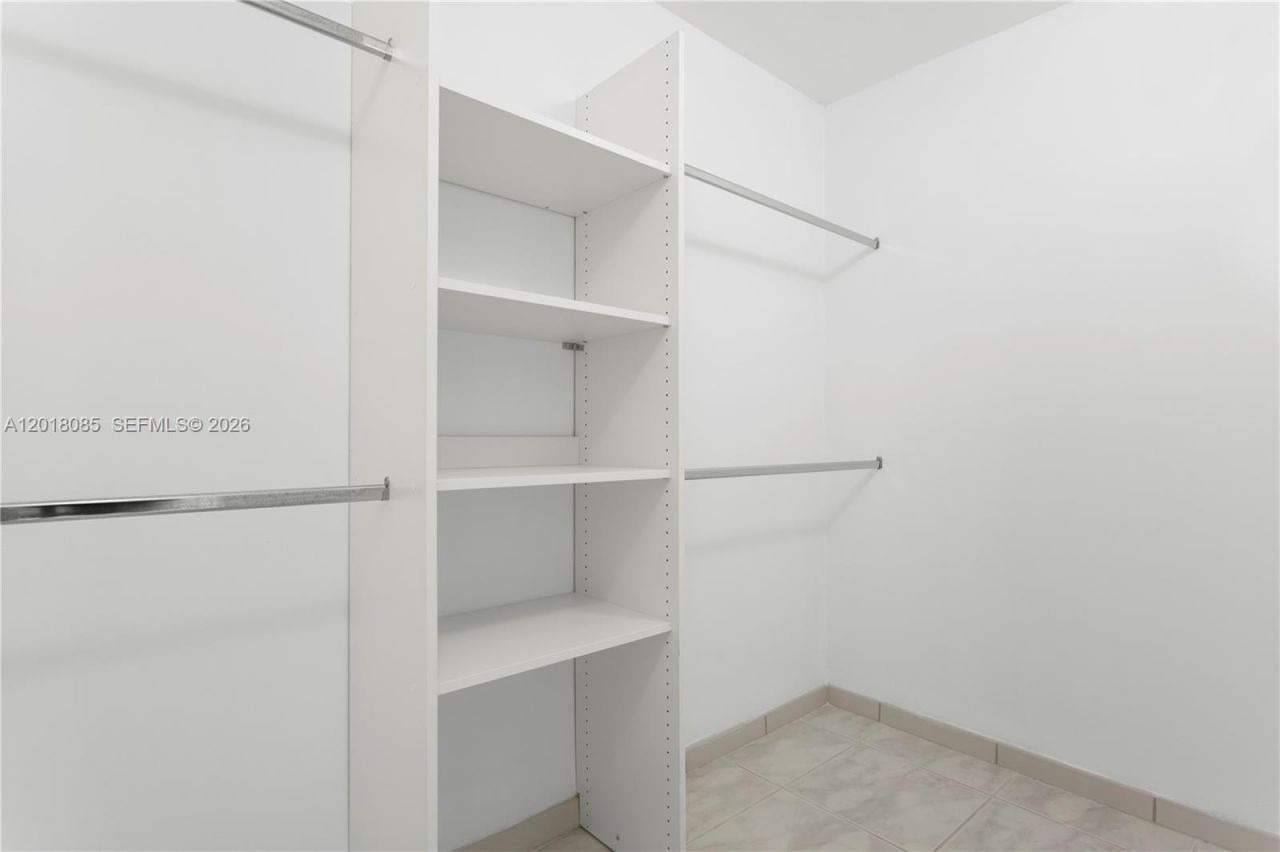 1717 NE Bayshore Dr , Unit A-2736, Miami, FL 33132 Photo