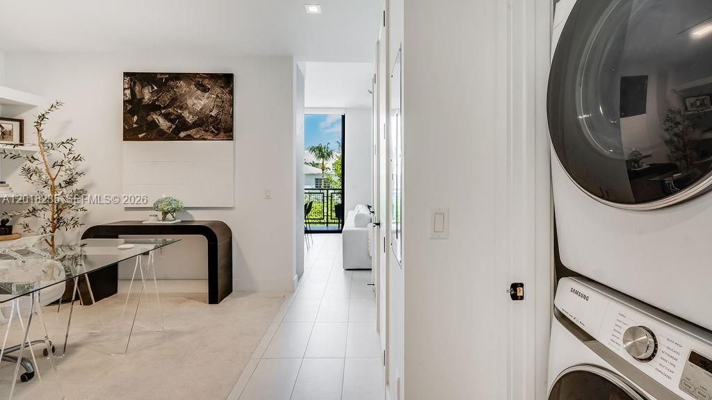 1030 15th St, Unit 201, Miami Beach, FL 33139 Photo