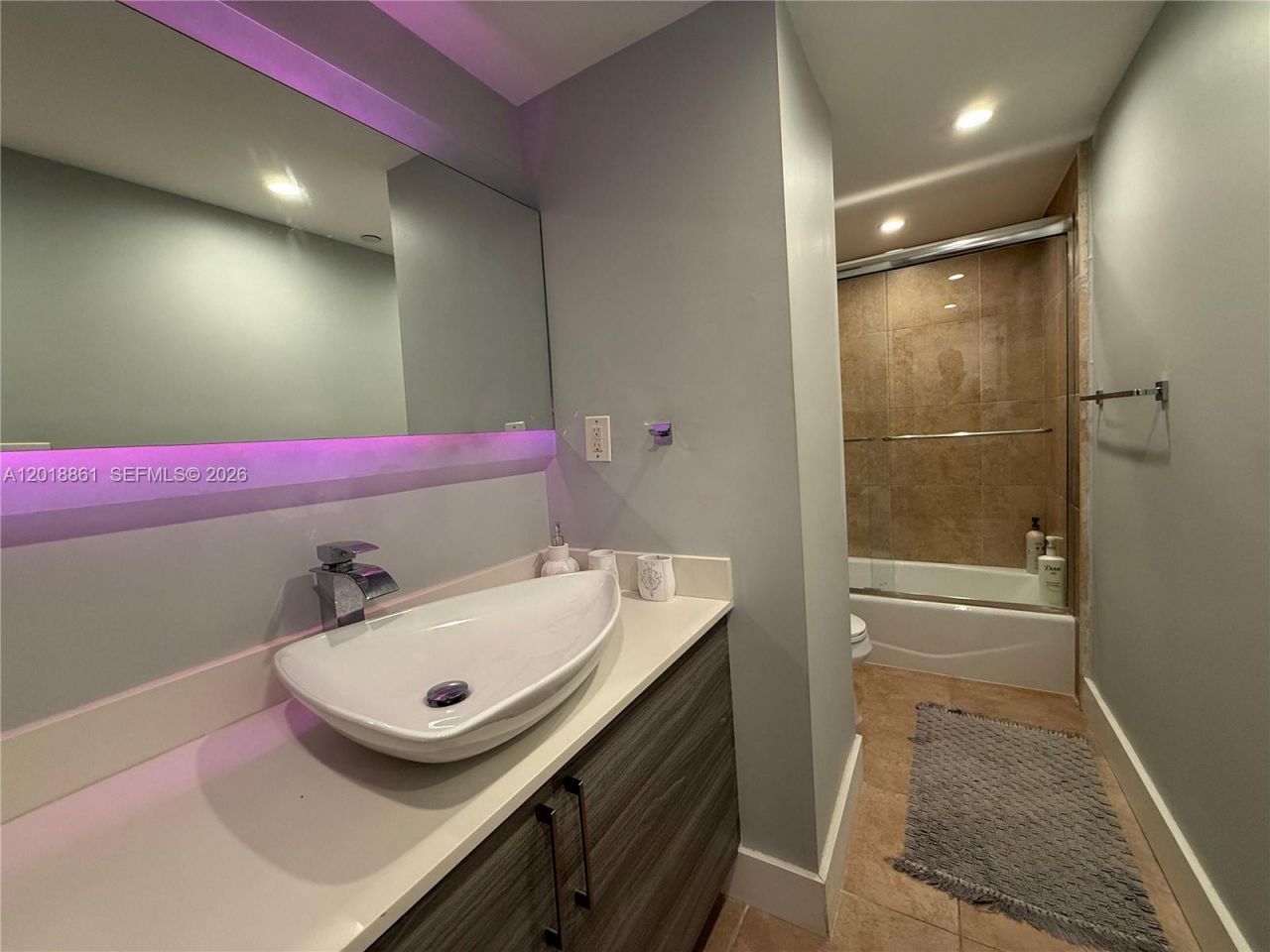 401 69th St , Unit 212, Miami Beach, FL 33141 Photo