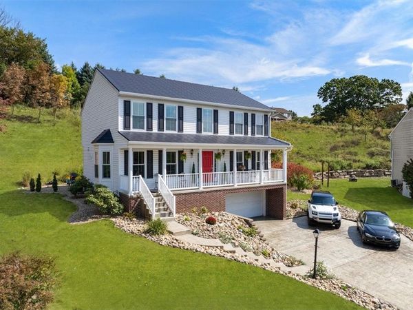 216 Lori Road Road, Gibsonia, PA 15044