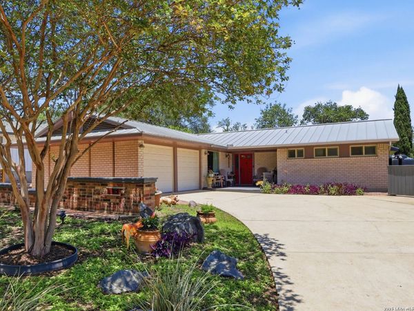 219 Summertime, San Antonio, TX 78216