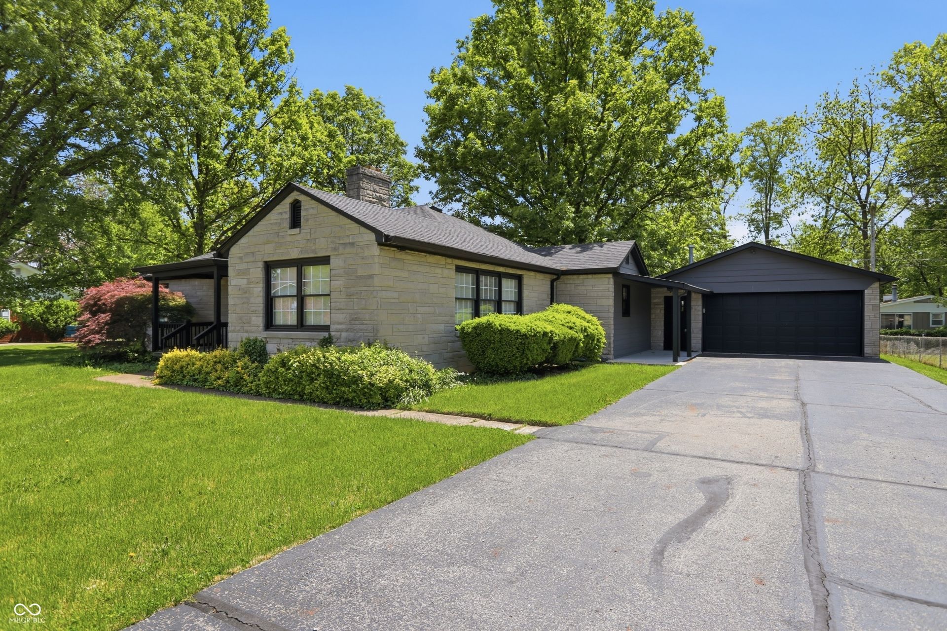 211 W Mckenzie Road, Greenfield, IN 46140 Main Photo