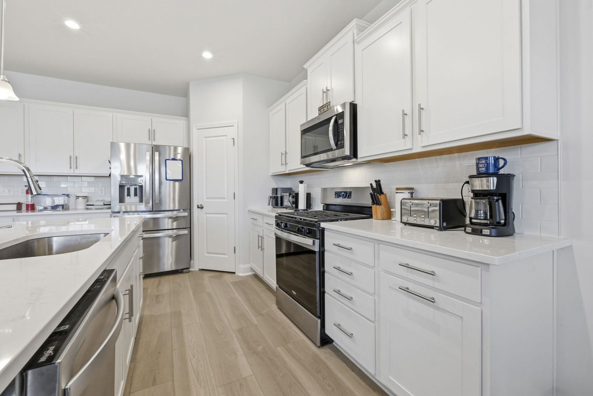312 River Edge Dr. Photo 6