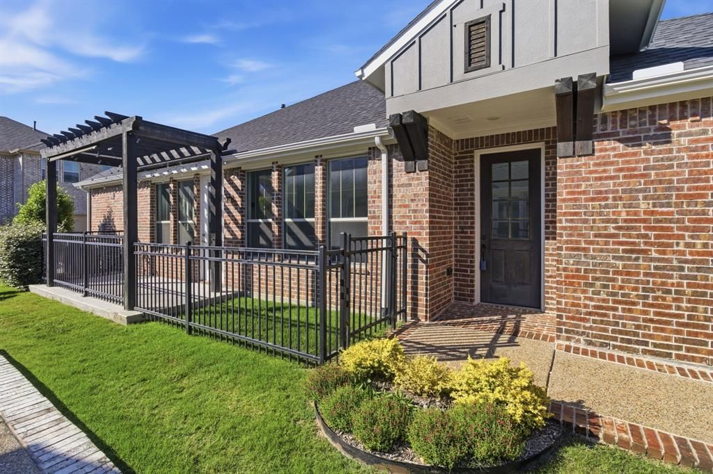 4559 Stone Valley Trail, Arlington, TX 76005 Main Photo