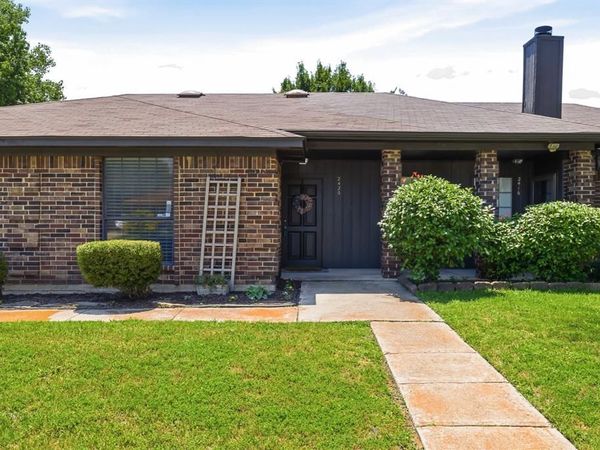 2420 Oakmont Drive , Bedford, TX 76022