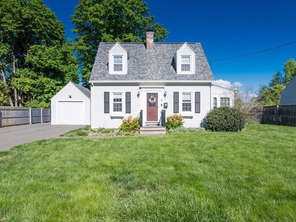 77 Lindbergh Blvd, Westfield, MA 01085