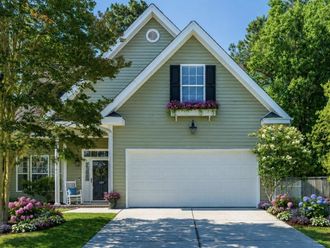 104 Equinox Circle Ladson, SC 29456