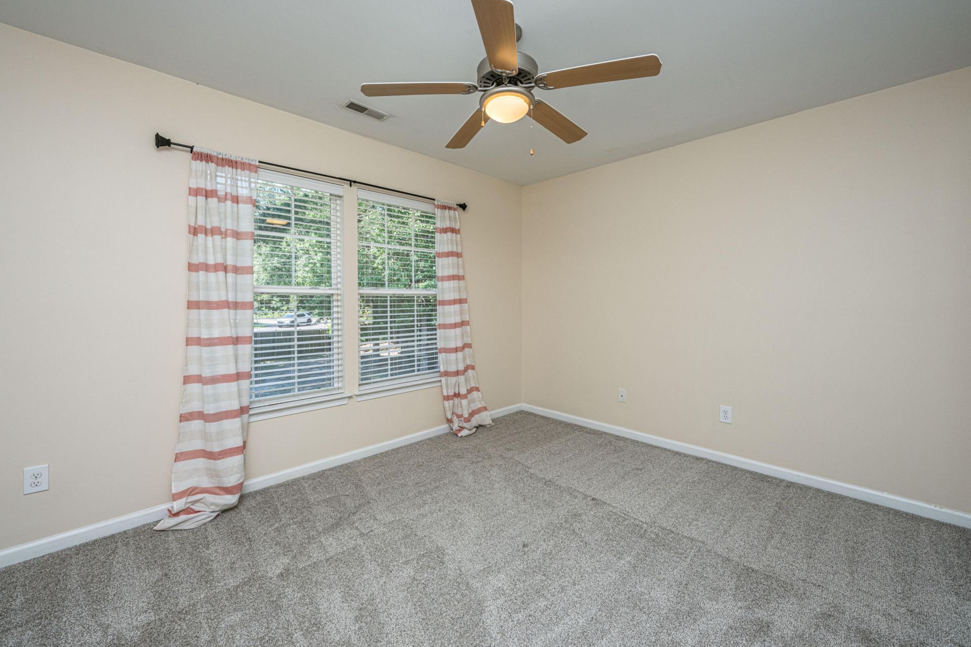 104 Equinox Circle Photo 19
