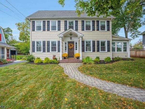 270 Altamont Pl, Somerville, NJ 08876