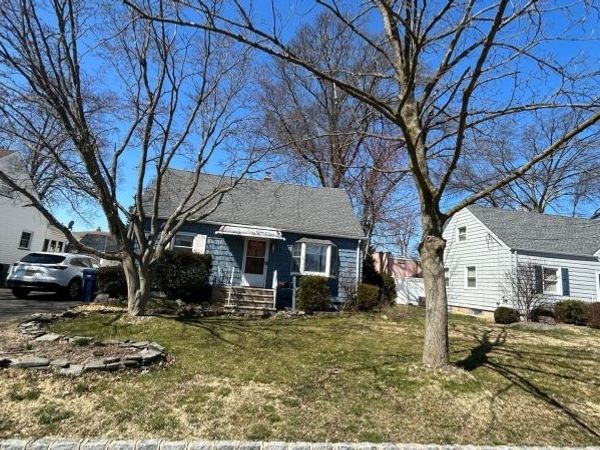 67 Prescott Turn, Clark, NJ 07066