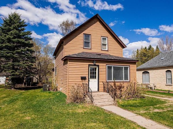 112 Cleveland Street , Enderlin, ND 58027