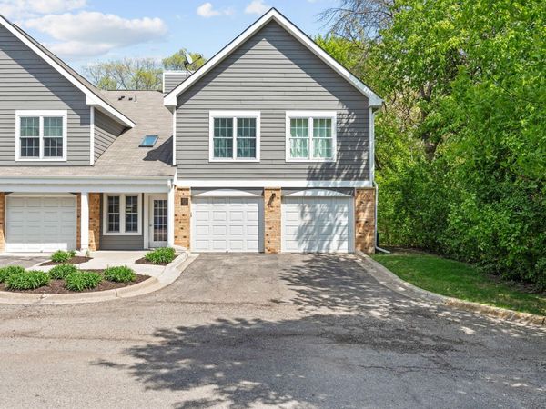 6157 Chasewood Parkway , Unit 102, Minnetonka, MN 55343