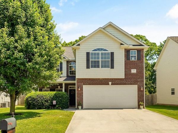 1624 Silver Oak Lane, Lenoir City, TN 37772