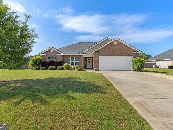 105 Brooke Court, Byron, GA 31008