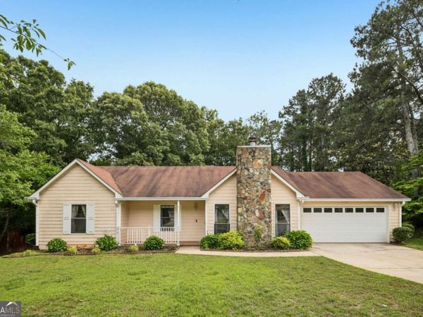 1318 Panhandle Way, Hampton, GA 30228
