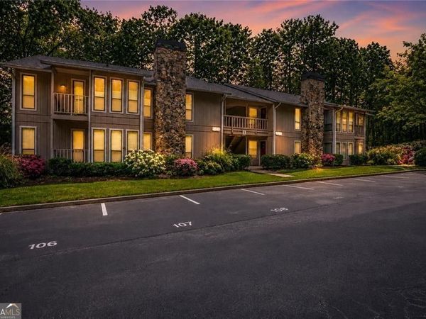 3843 Woodridge Way, Tucker, GA 30084
