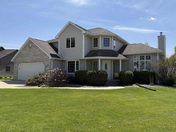 3402 Kingsbridge Drive, Janesville, WI 53546
