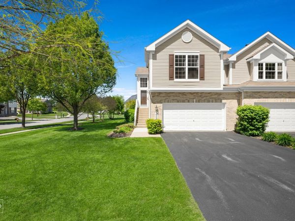 1948 Sundrop Court, Bartlett, IL 60103