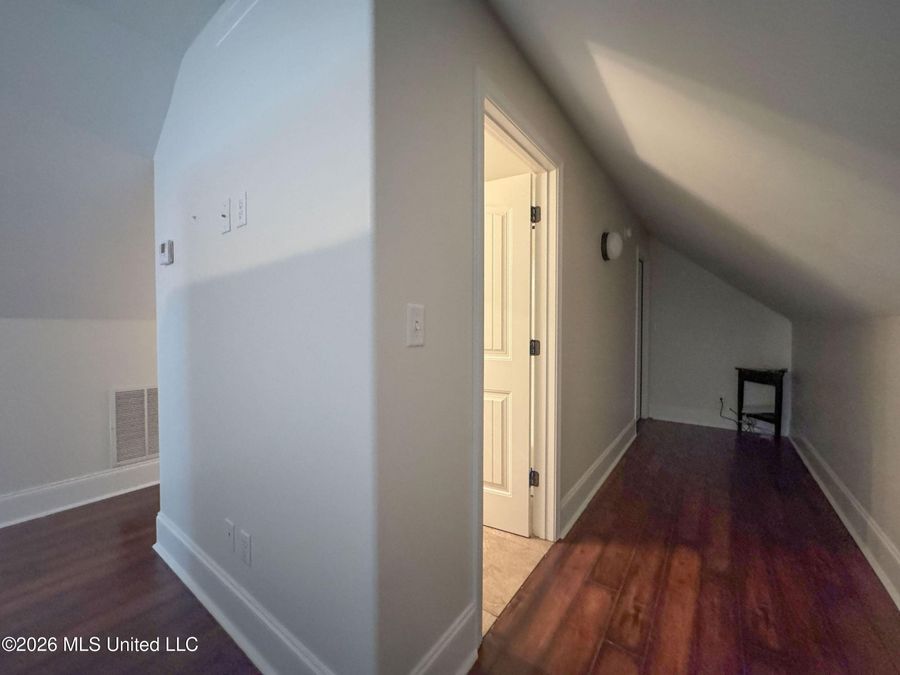 Property Image 101