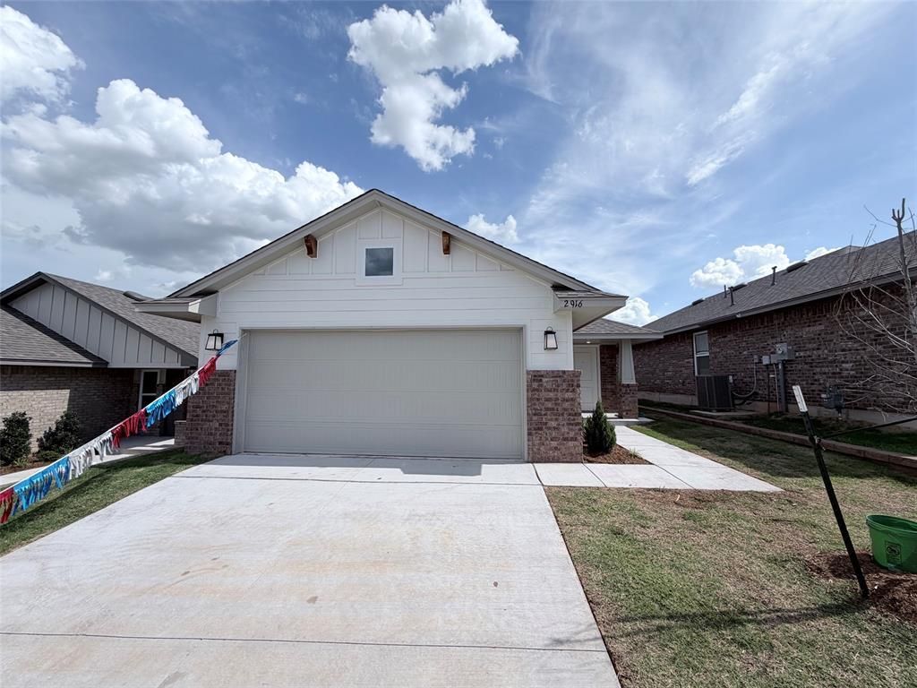 2916 NW 196th Place, Edmond, OK 73012 Main Photo