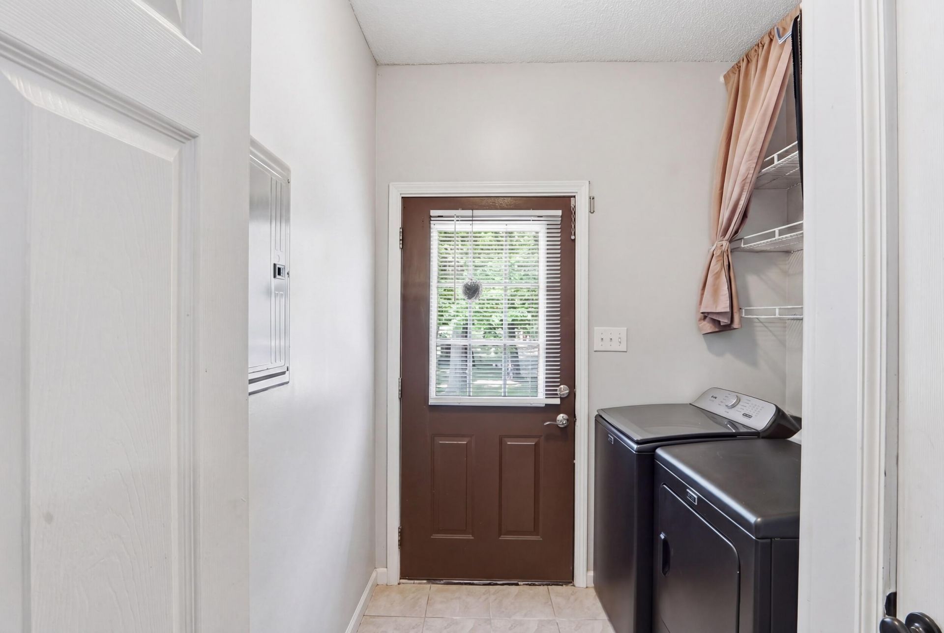 1594 E Church Street Photo 39