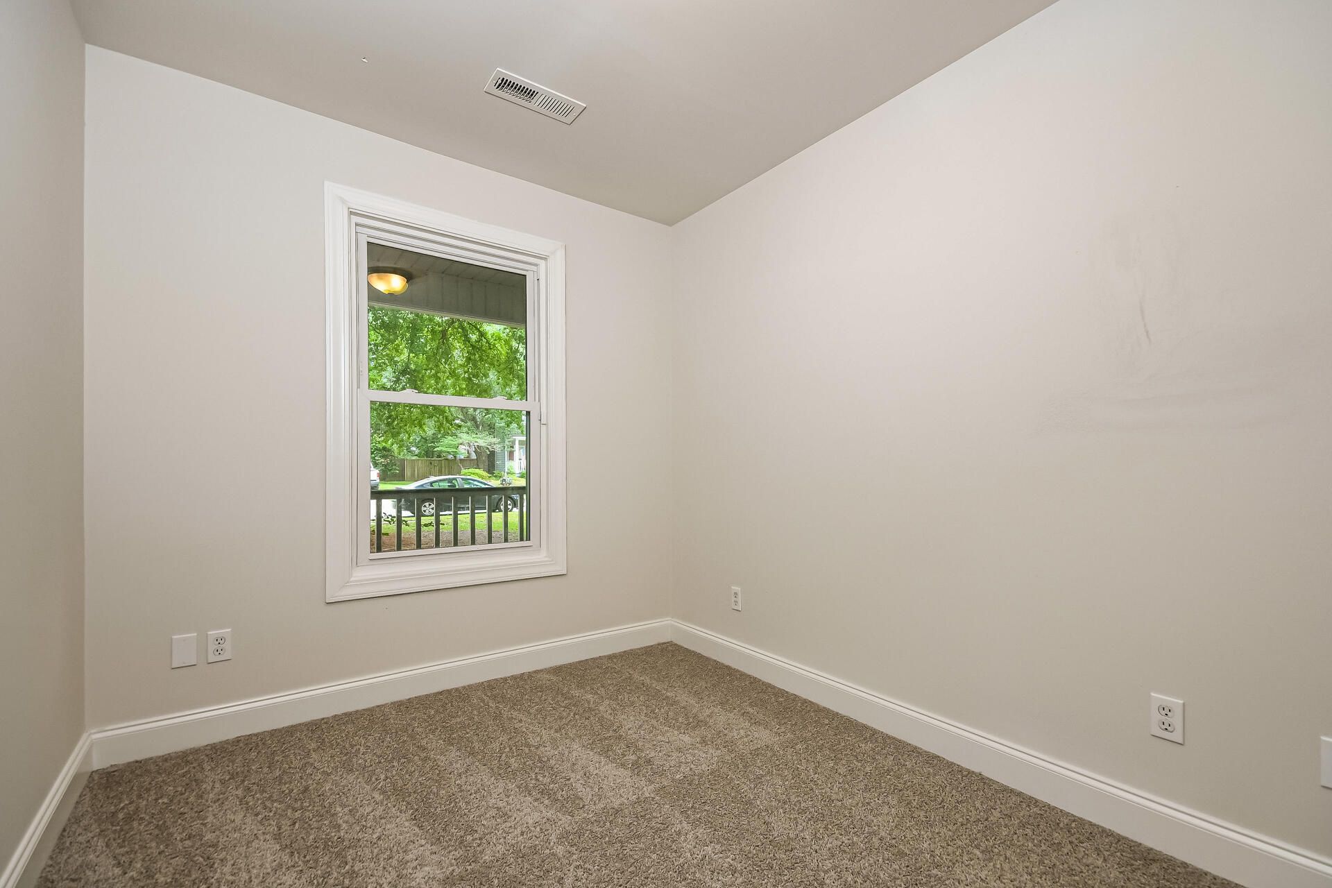 321 Eastover Circle Photo 12