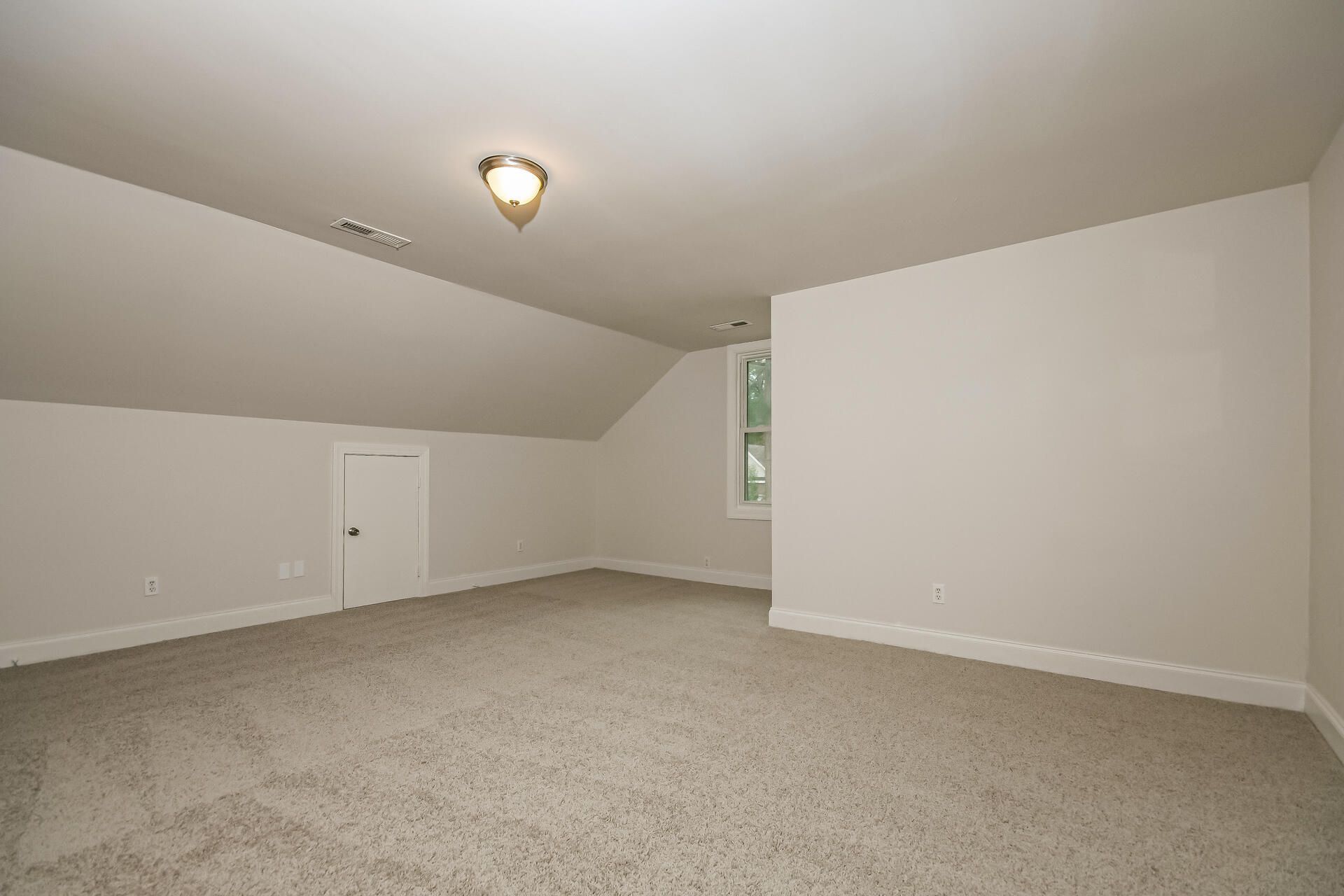 321 Eastover Circle Photo 14
