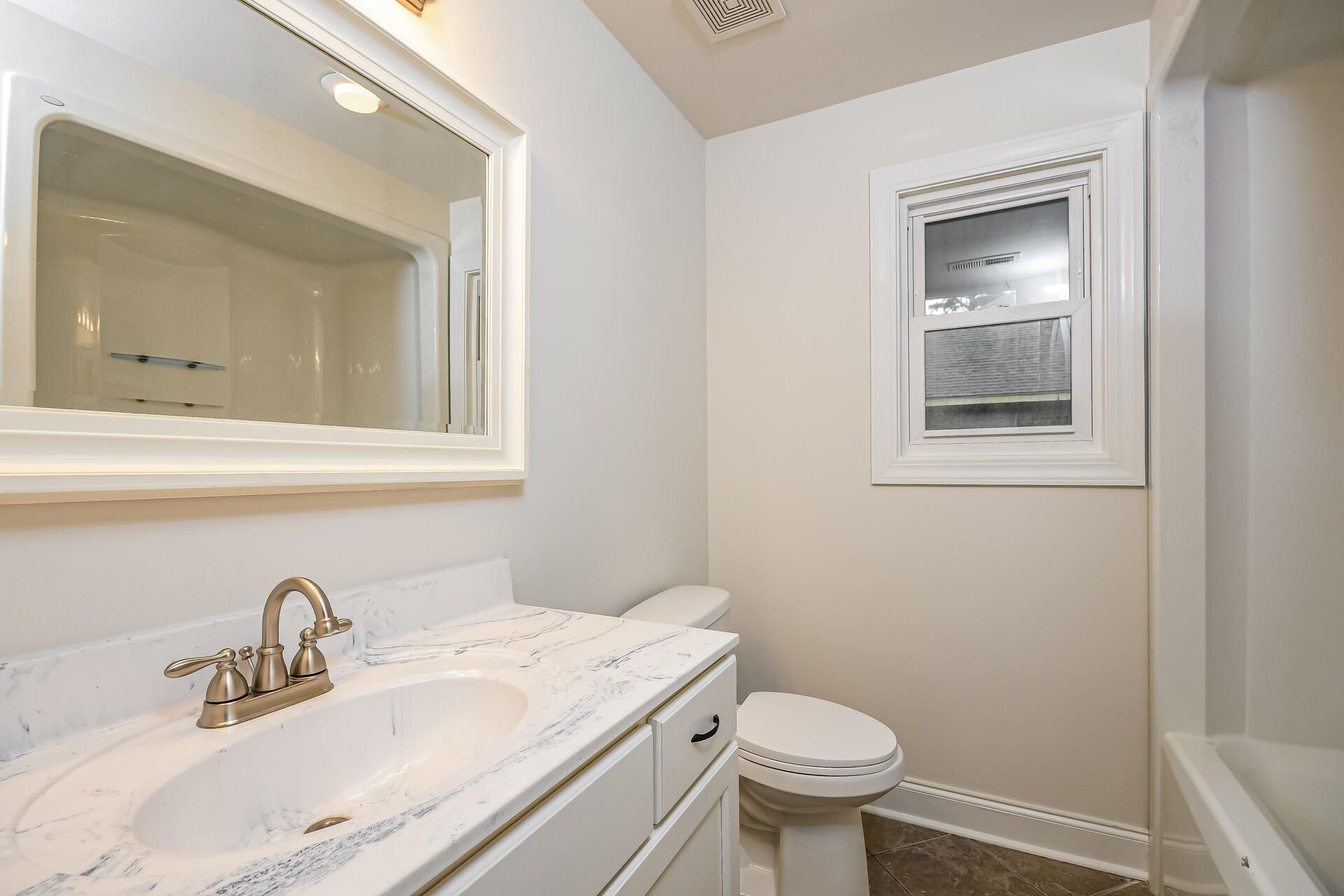 321 Eastover Circle Photo 16