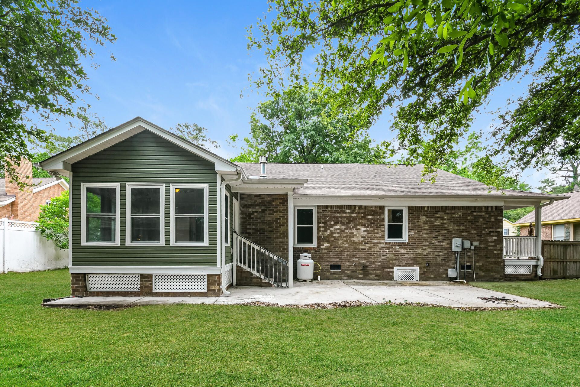 321 Eastover Circle Photo 5