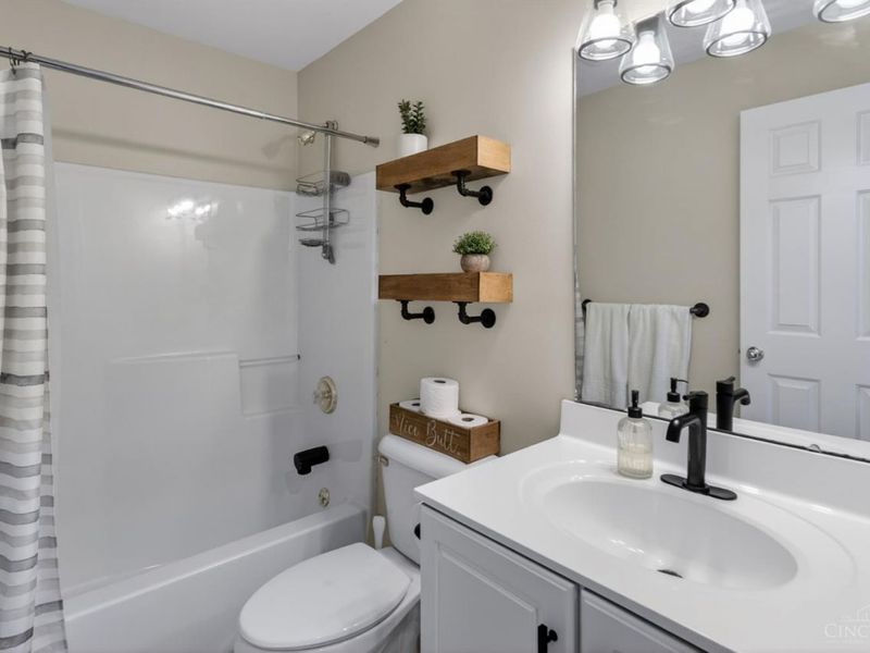 170 Palisades Pointe, Unit 4, Cincinnati, OH 45238 Photo 29