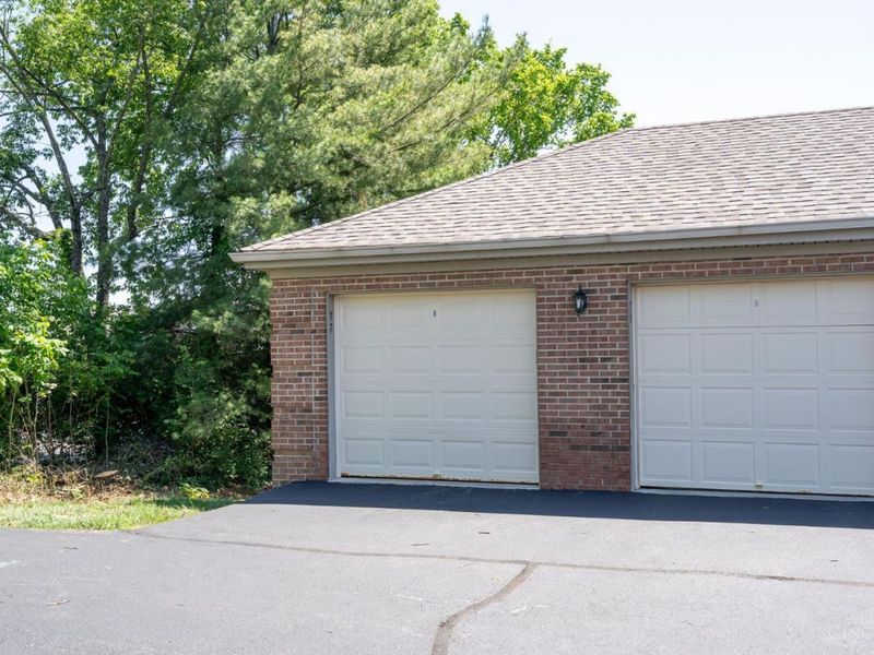170 Palisades Pointe, Unit 4, Cincinnati, OH 45238 Photo 32