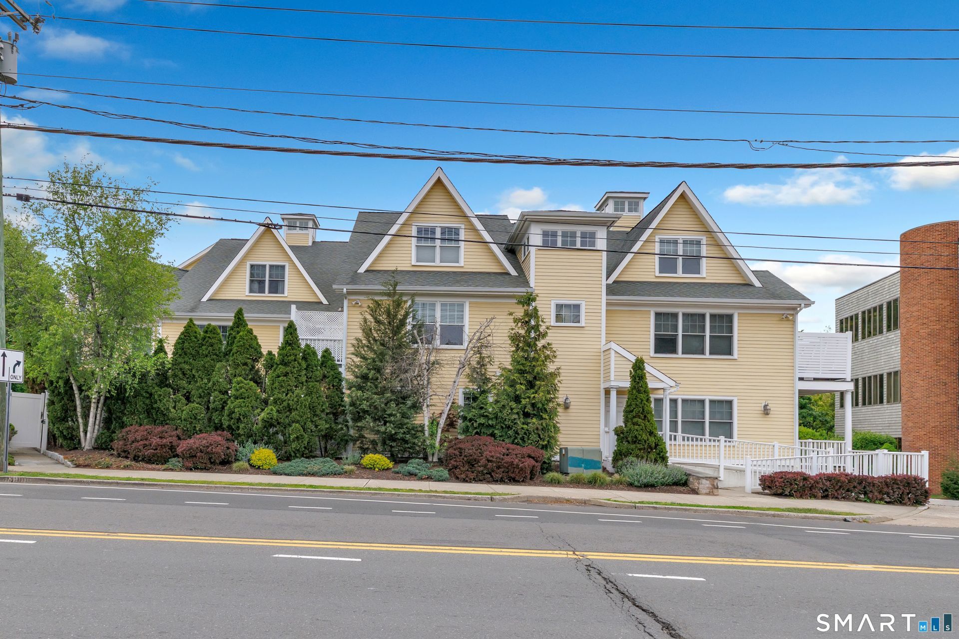 76 New Canaan, Unit 3, Norwalk, CT 06850 Main Photo