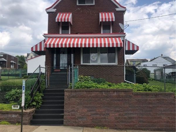 1918 Alcoa Drive, New Kensington, PA 15068