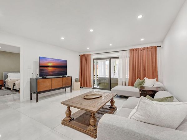 138 S Cypress Road, Unit 224, Pompano Beach, FL 33060